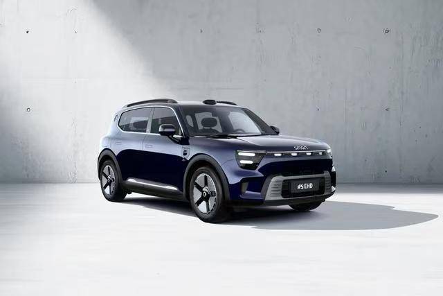 HD超级电混上市限时价1699万元起AG真人游戏地址smart精灵5 E(图4) HD超级电混上市限时价1699万元起AG真人游戏地址smart精灵5 E(图4)